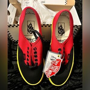 Authentic Vans-Disney Mickey Red/Yellow/Black. VNOA38EMUK9